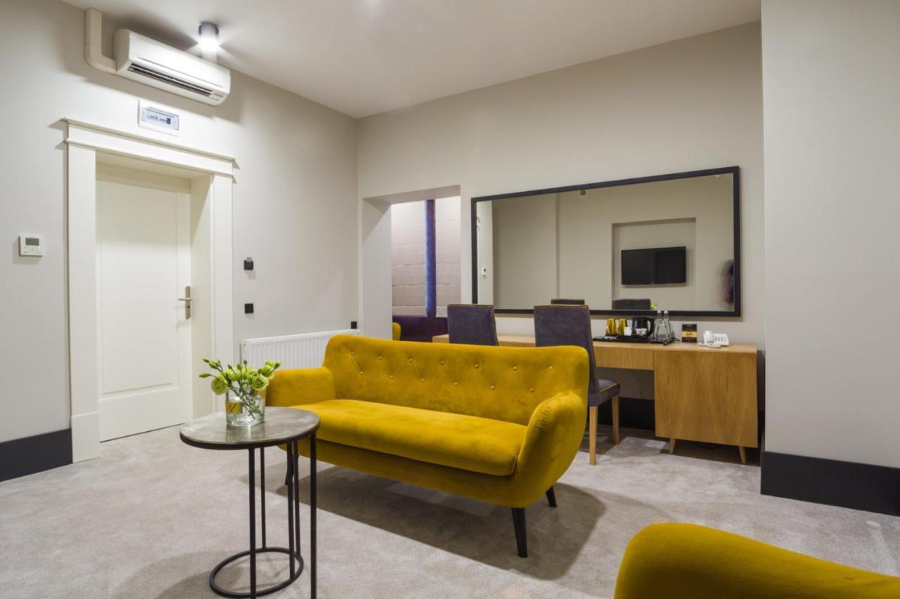 Hotel Nihil Novi 拉多姆 外观 照片