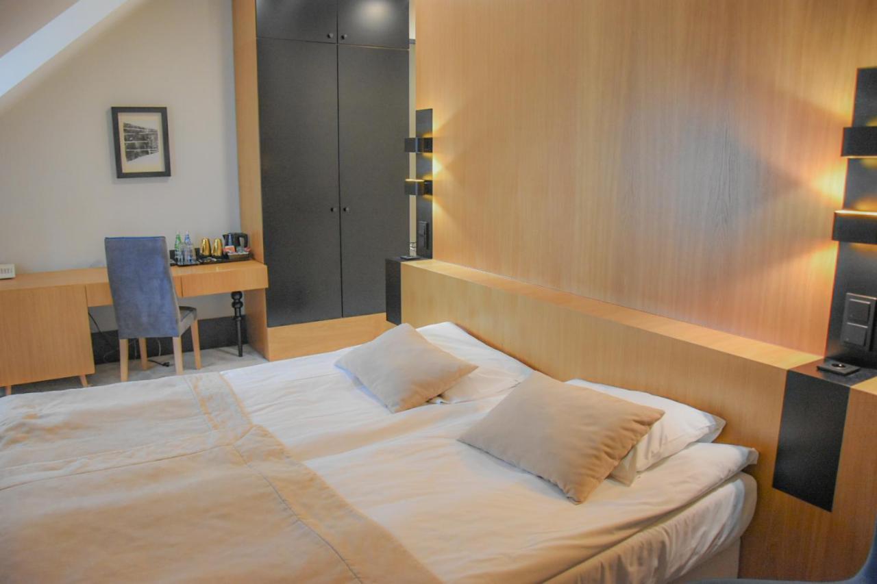Hotel Nihil Novi 拉多姆 外观 照片